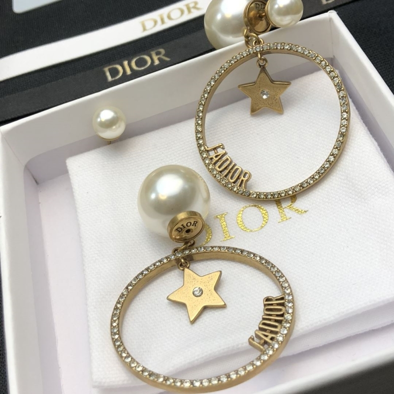 chr1st1an D10r earrings